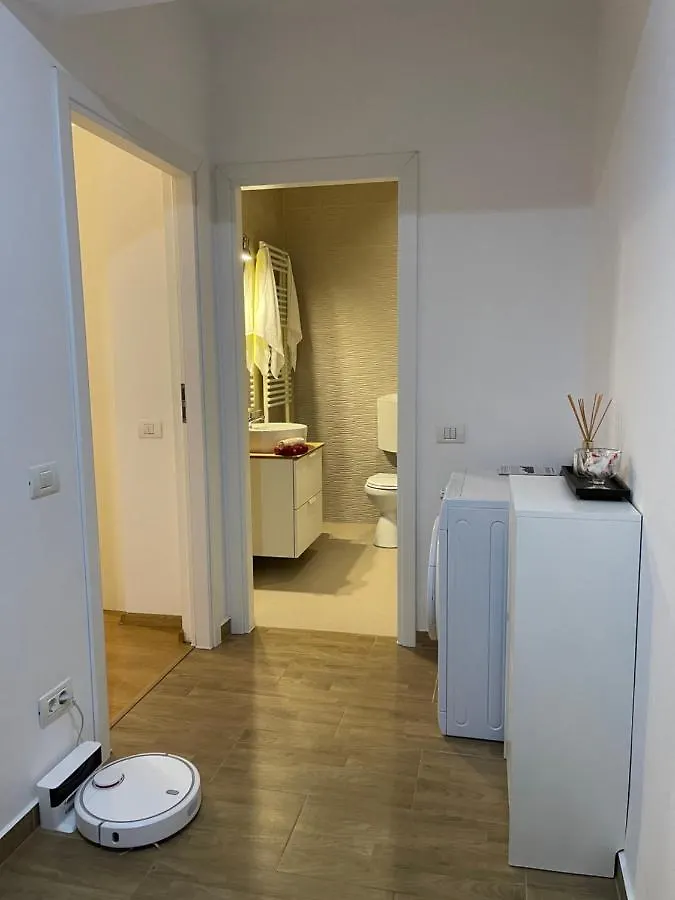 Gold Luxury Apartment Close To Presidential Palace Bucharest